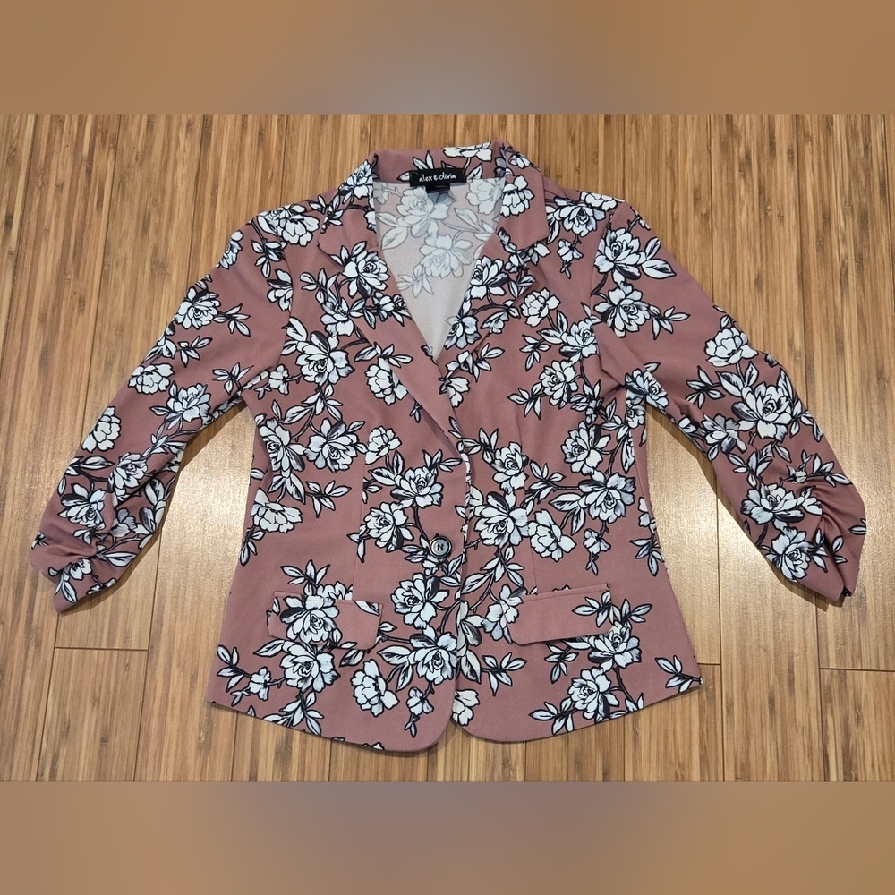 NWOT Alex & Olivia Floral Blazer Jacket